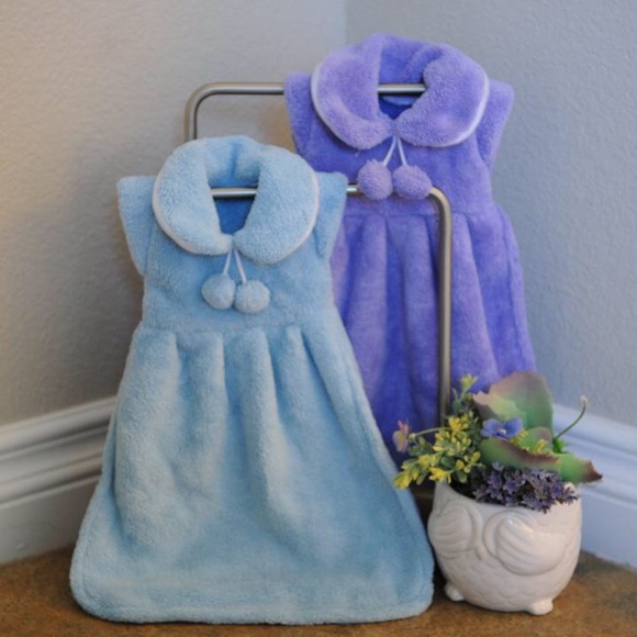 4 Unique Mini Dress Hand Towel - Microfiber - Picture 2 of 3